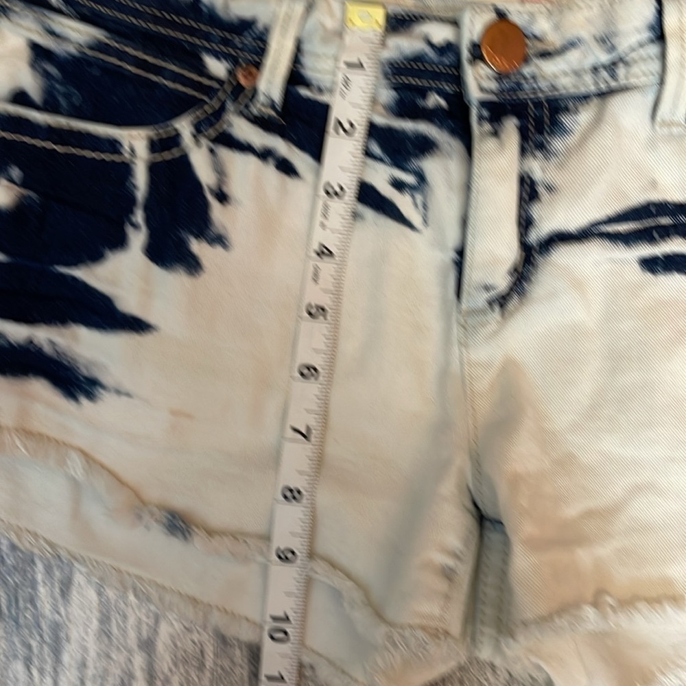 No Boundaries Junior Shorts Size 11 - Picture 5 of 7